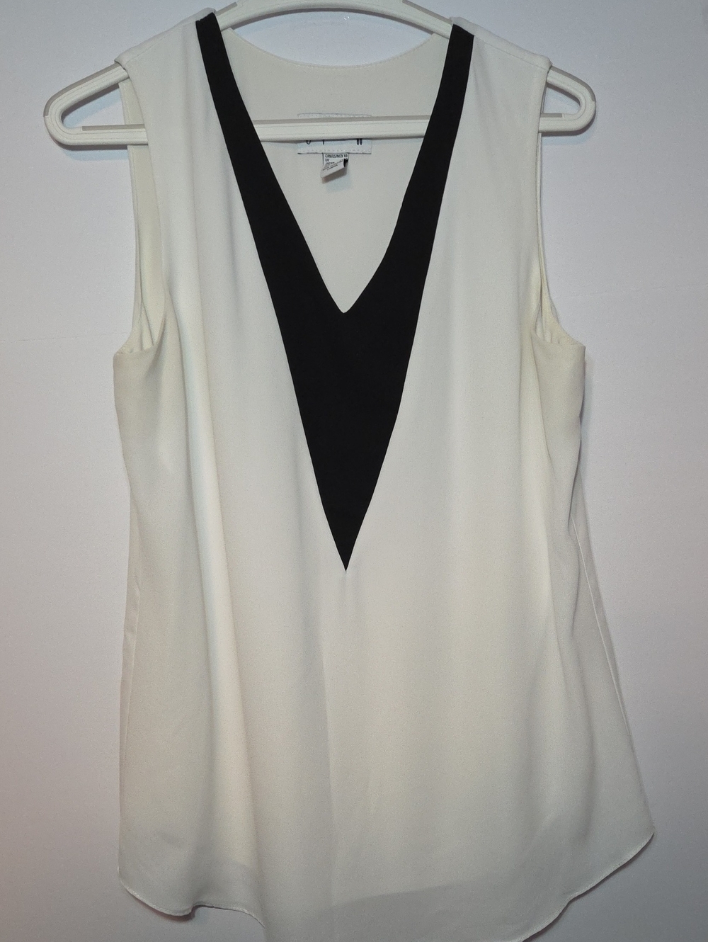 Joseph Ribkoff White Sleeveless V-Neck Tank with Black Inset Size 12